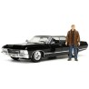 Carrinho Supernatural Join The Hunt Dean Winchester & 1967 Chevrolet Impala SS Sport Sedan 1:24 Metals Die Cast Jada